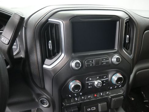 Used 2021 GMC Sierra 1500 AT4 image 15