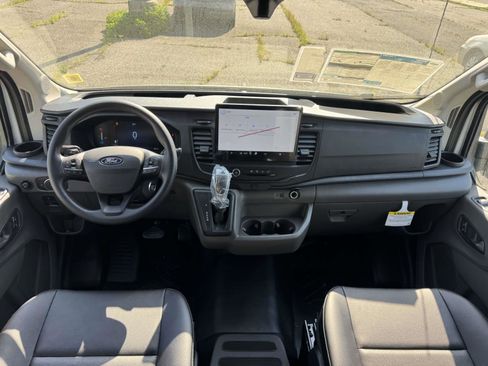 New 2026 Ford Transit 250 148 Medium Roof w/ Load Area Protection Package RWD image 8