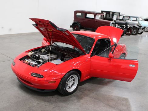Used 1990 MAZDA MX-5 Miata RWD image 27