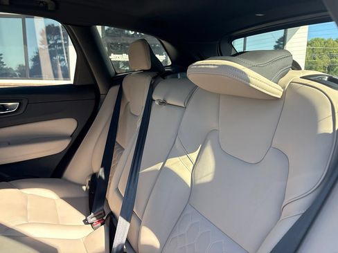 Used 2026 Volvo XC60 B5 Plus AWD/4WD image 5