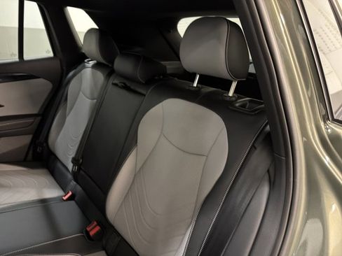 New 2026 Volkswagen Tiguan SE R-Line FWD image 21