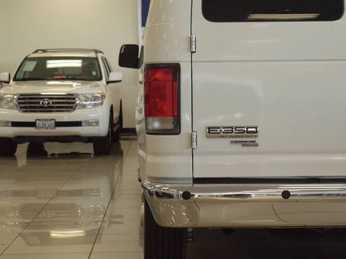 Used 2014 Ford E-350 and Econoline 350 XLT RWD image 33