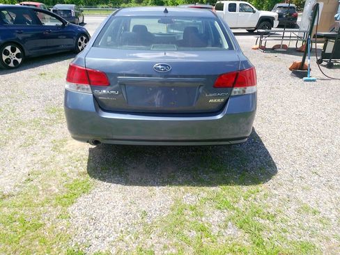 Used 2014 Subaru Legacy 2.5i Premium AWD/4WD image 5