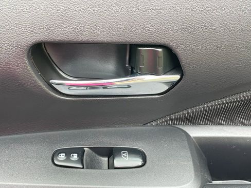 Used 2024 Nissan Kicks SV image 14