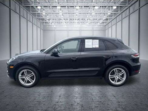 Used 2020 Porsche Macan AWD/4WD image 2