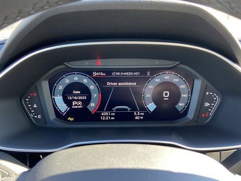 Certified 2025 Audi Q3 2.0T Premium w/ Convenience Package image 15