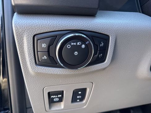 Used 2018 Ford F150 XLT w/ Equipment Group 302A Luxury image 13