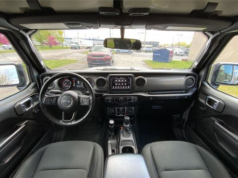 Used 2021 Jeep Wrangler Unlimited Sport AWD/4WD image 31