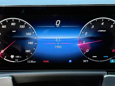 Used 2026 Mercedes-Benz GLB 250 image 34