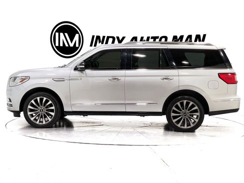 Used 2019 Lincoln Navigator Select AWD/4WD image 7