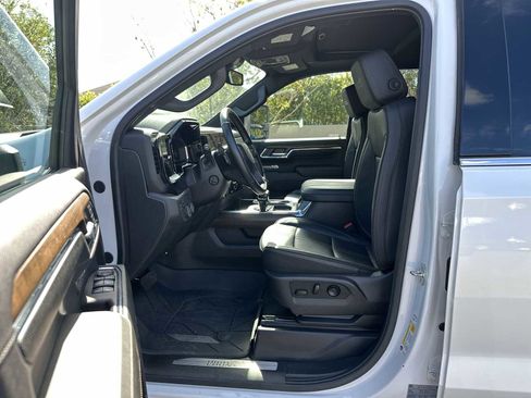 Certified 2024 Chevrolet Silverado 1500 High Country w/ High Country Premium Package image 2