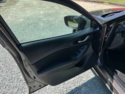 Used 2015 MAZDA MAZDA3 i Sport FWD image 7