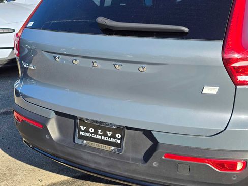 Used 2023 Volvo XC40 Recharge Plus w/ Protection Package Premier image 15
