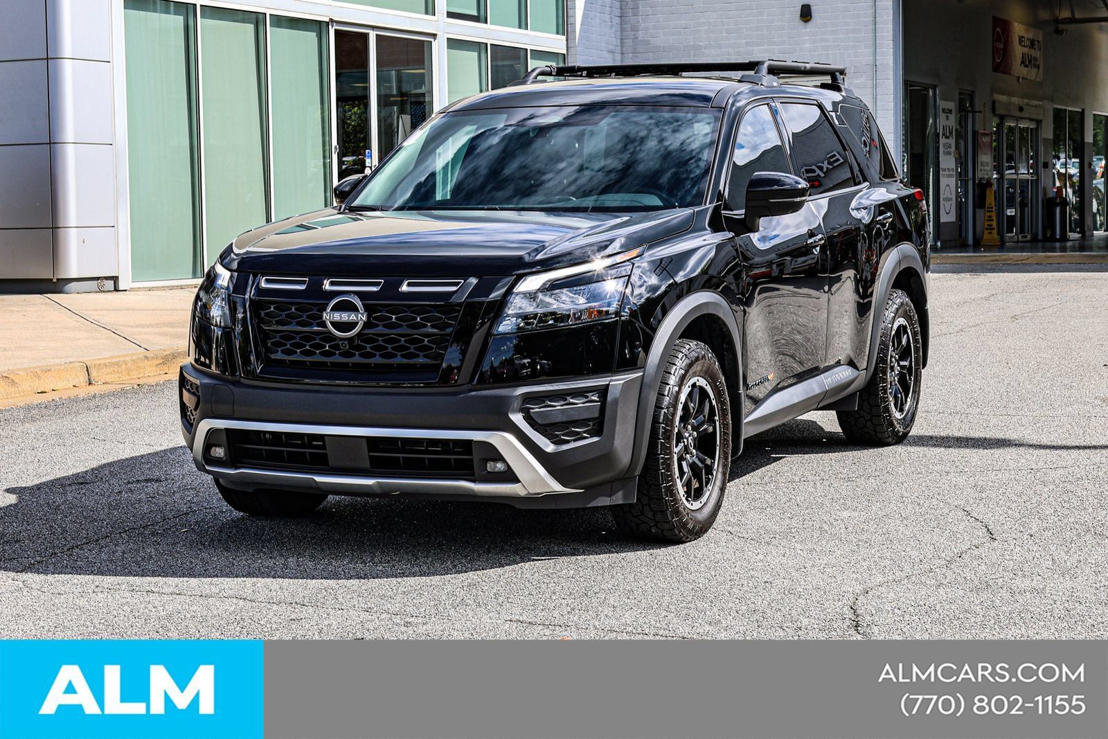 Used 2025 Nissan Pathfinder Rock Creek AWD/4WD image 3