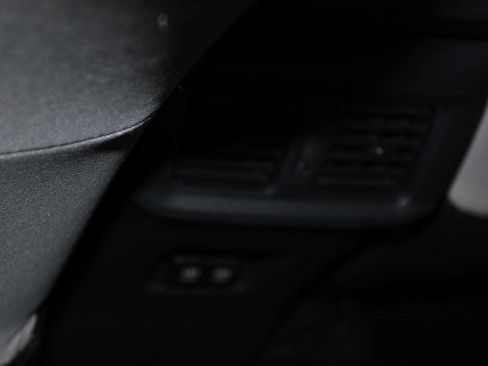 Used 2019 Toyota RAV4 XLE image 18