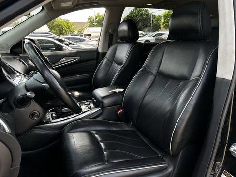 Used 2019 INFINITI QX60 Luxe w/ Essential Package FWD image 28