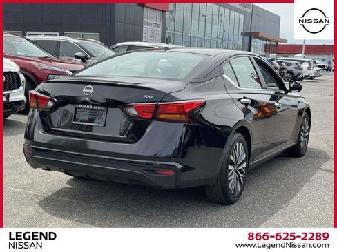 Certified 2024 Nissan Altima 2.5 SV FWD image 5