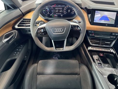 Used 2022 Audi e-tron GT Premium Plus AWD/4WD image 20