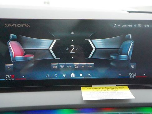 Used 2025 BMW X3 xDrive30i w/ Convenience Package image 16