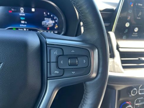 Used 2022 Chevrolet Tahoe Z71 w/ Luxury Package AWD/4WD image 25