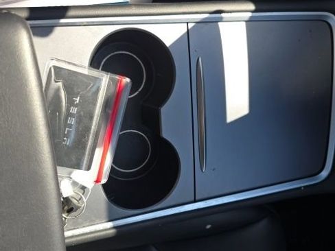 Used 2023 Tesla Model Y Long Range image 24