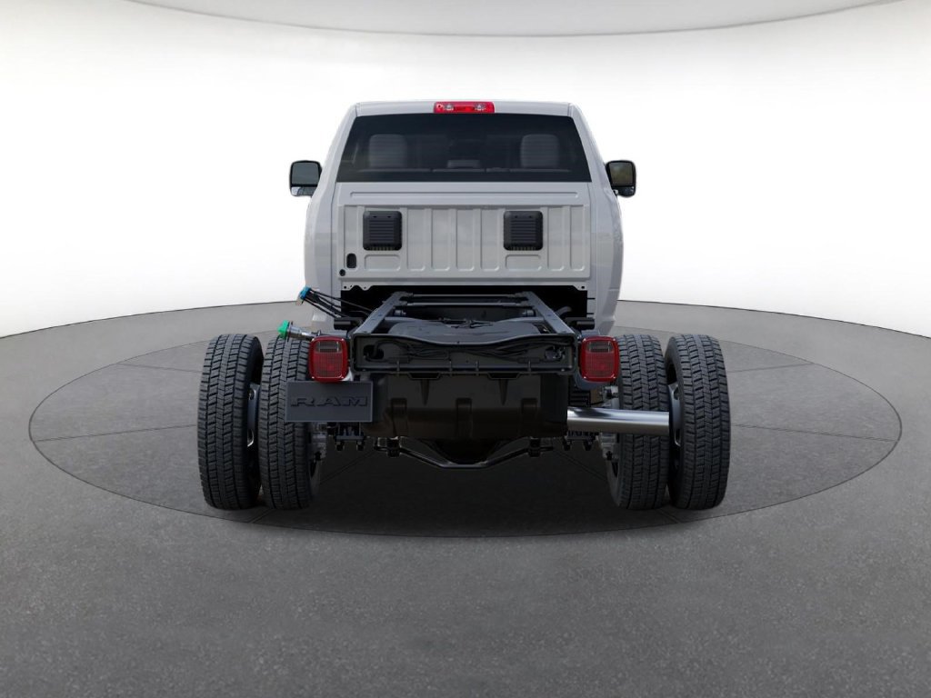 New 2026 RAM 4500 Tradesman w/ Chrome Appearance Group AWD/4WD image 8