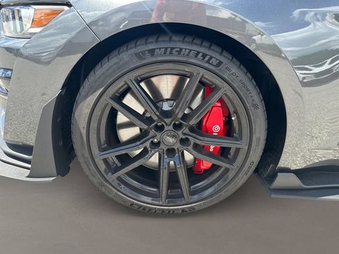 Used 2020 Ford Mustang Shelby GT500 w/ Technology Package RWD image 10
