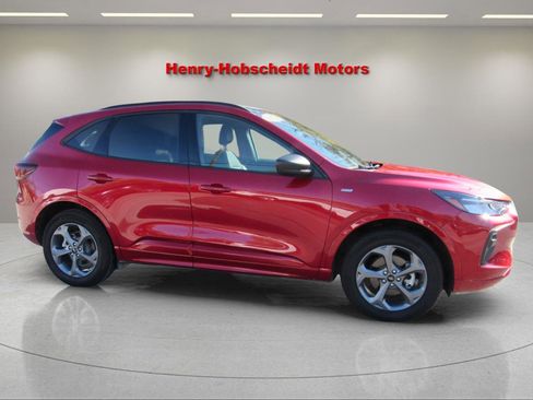 Used 2024 Ford Escape ST-Line image 9