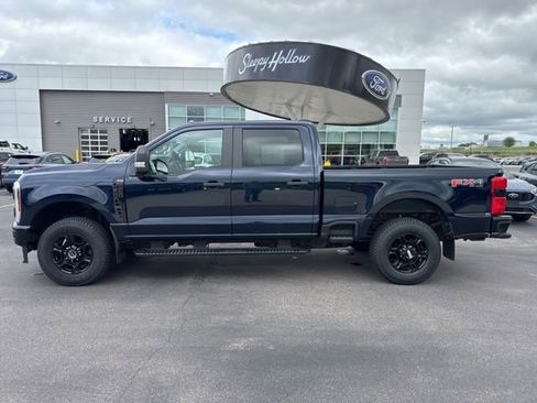 Used 2024 Ford F250 XL w/ STX Appearance Package AWD/4WD image 2