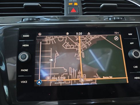 Used 2021 Volkswagen Tiguan SEL image 12