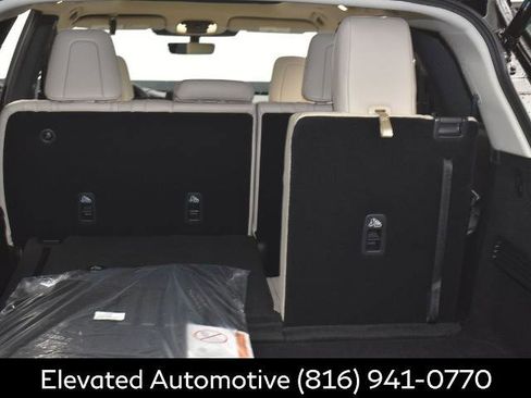 Certified 2025 INFINITI QX60 Luxe w/ Lighting Package (N94) image 21