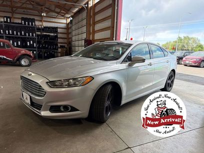 Used 2016 Ford Fusion SE