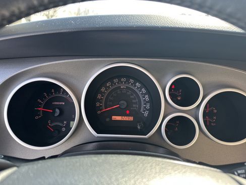 Used 2017 Toyota Sequoia SR5 w/ Premium Package image 21