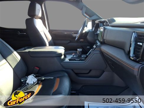 Used 2023 GMC Sierra 1500 AT4 w/ AT4 Premium Package image 13