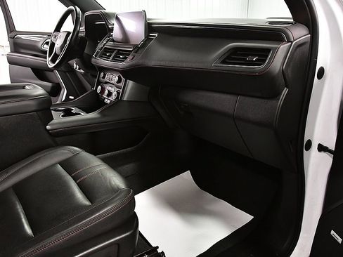 Used 2022 Chevrolet Tahoe RST w/ Luxury Package image 28