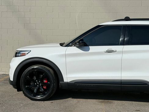 Used 2022 Ford Explorer ST w/ Equipment Group 401A AWD/4WD image 3