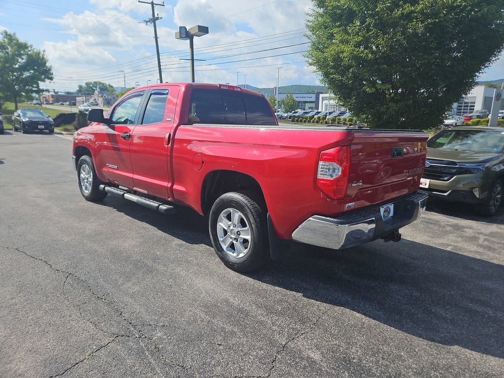 Used 2018 Toyota Tundra SR5 w/ SR5 Upgrade Package AWD/4WD image 3