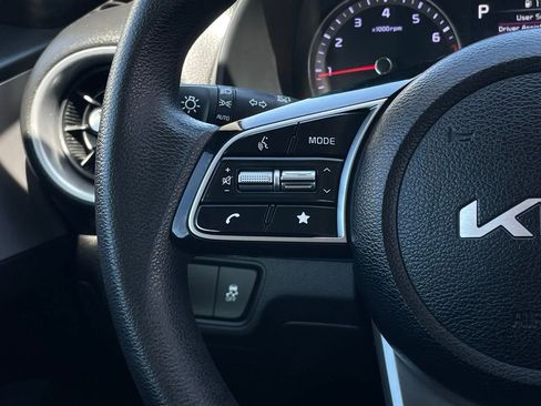 Used 2023 Kia Forte LXS image 13