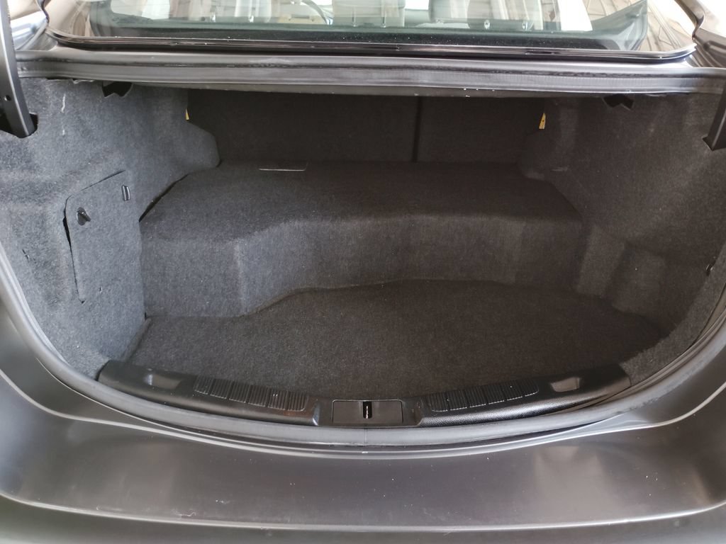Used 2019 Ford Fusion SE FWD image 19