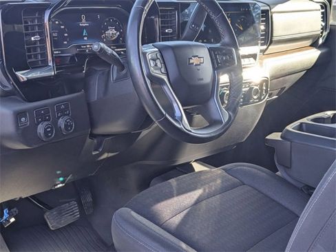 Used 2024 Chevrolet Silverado 2500 LT image 16