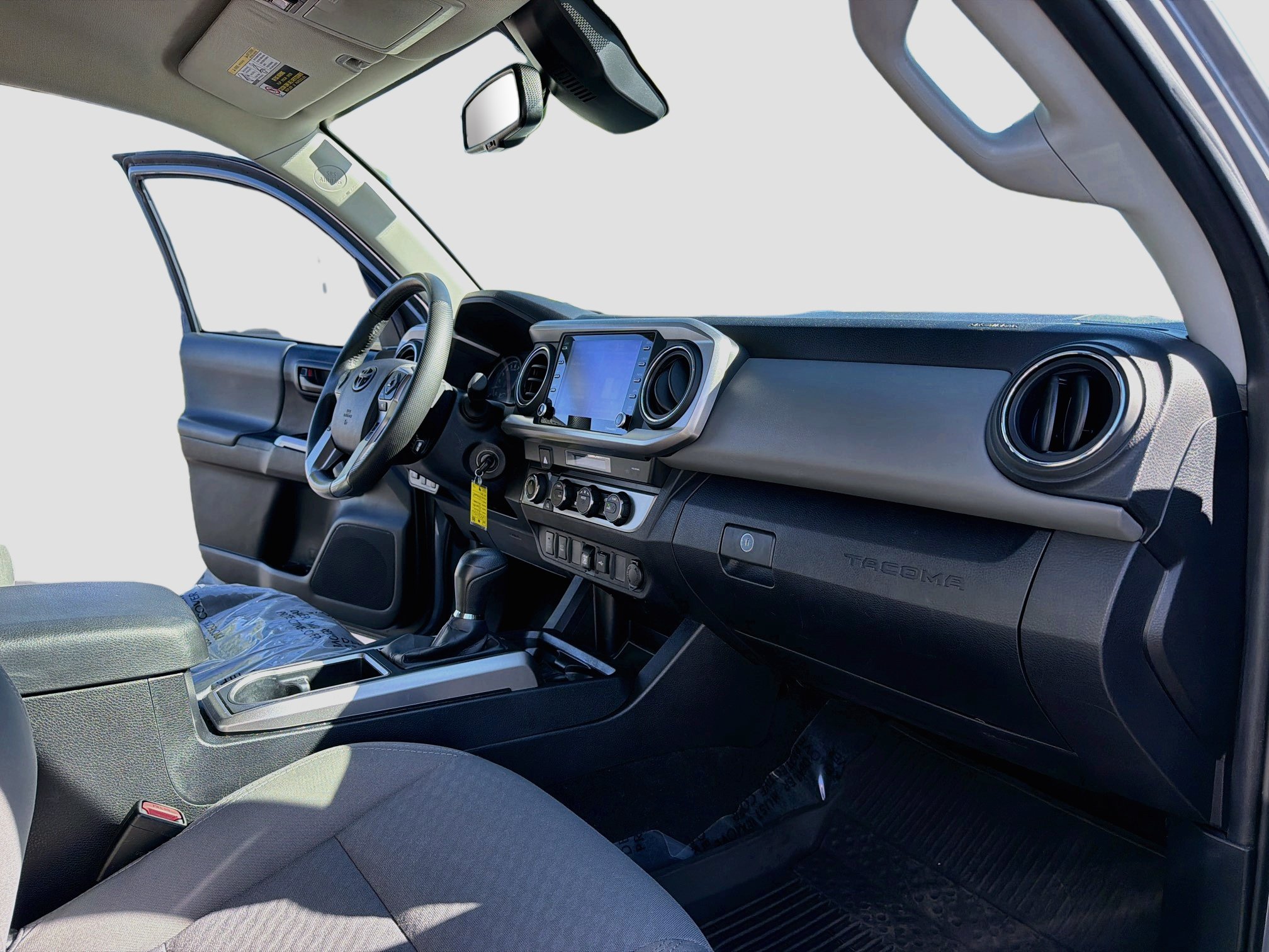 Used 2021 Toyota Tacoma SR5 w/ Technology Package AWD/4WD image 11