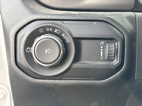 Used 2023 Jeep Wrangler Sport S image 15