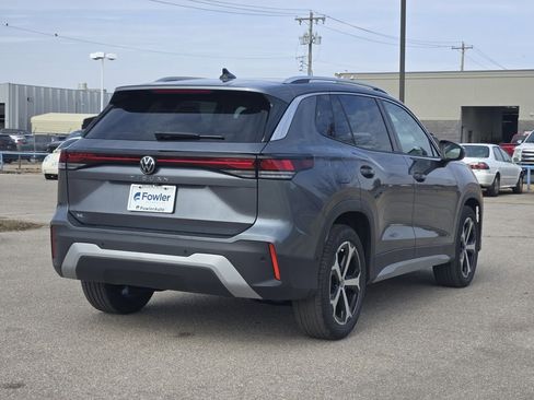 New 2026 Volkswagen Tiguan SE FWD image 4