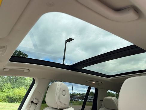 Certified 2024 Mercedes-Benz GLS 450 4MATIC image 11