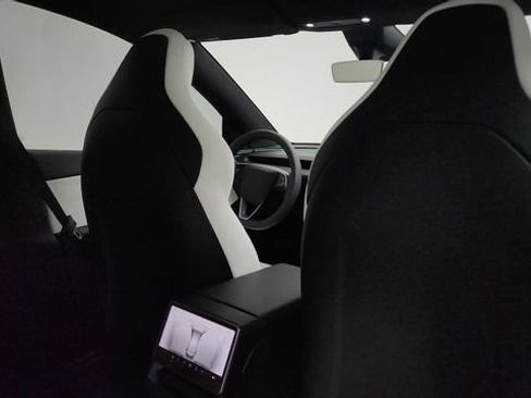 Used 2026 Tesla Model Y Performance AWD/4WD image 39