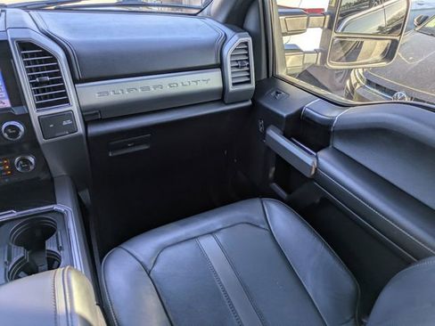 Used 2019 Ford F450 Platinum w/ Platinum Ultimate Package AWD/4WD image 17