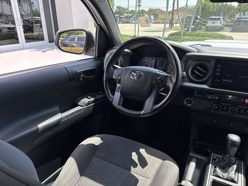 Used 2016 Toyota Tacoma TRD Sport w/ Towing Package RWD image 21