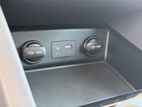 Used 2018 Hyundai Ioniq SEL image 22