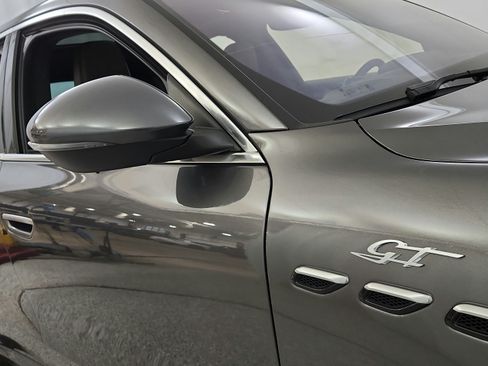 Used 2023 Maserati Grecale Modena AWD/4WD image 37
