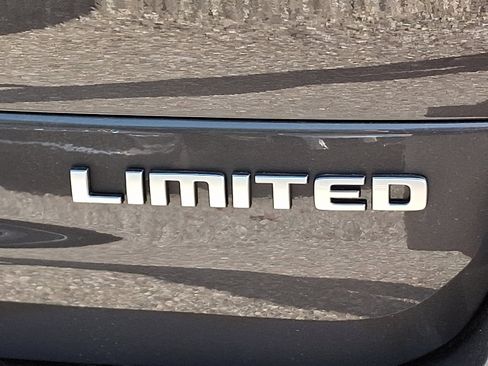 New 2025 Jeep Grand Cherokee L Limited image 18